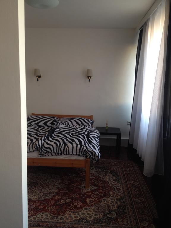 B&B Home